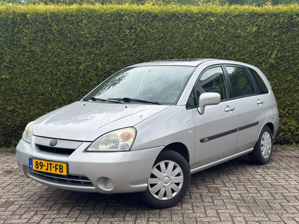 Suzuki LIANA 1.6 GLX Nieuwe APK, Auto's, Gebruikt, 4 cilinders, Trekhaak, 49 €/maand