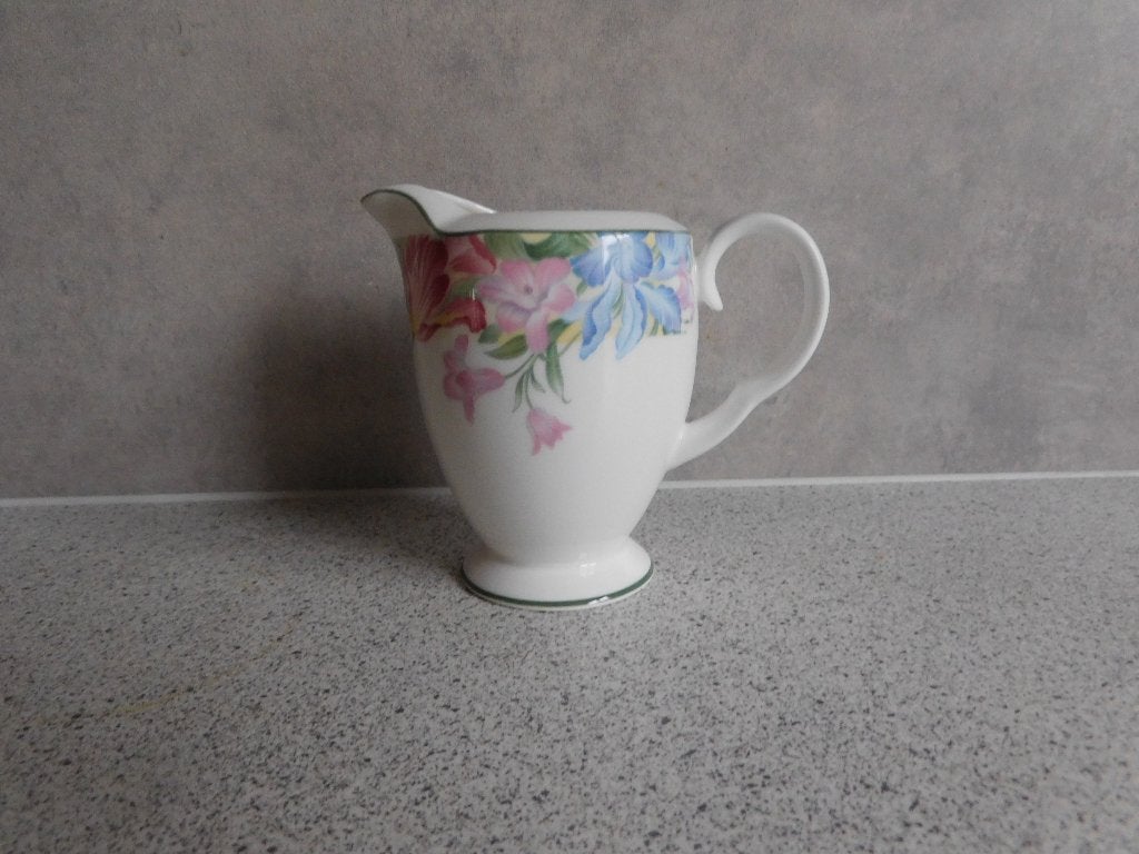 Roomkan Fine Bone China 'Fonteyn' Royal Albert, Ophalen of Verzenden, Zo goed als nieuw, Porselein, Overige typen