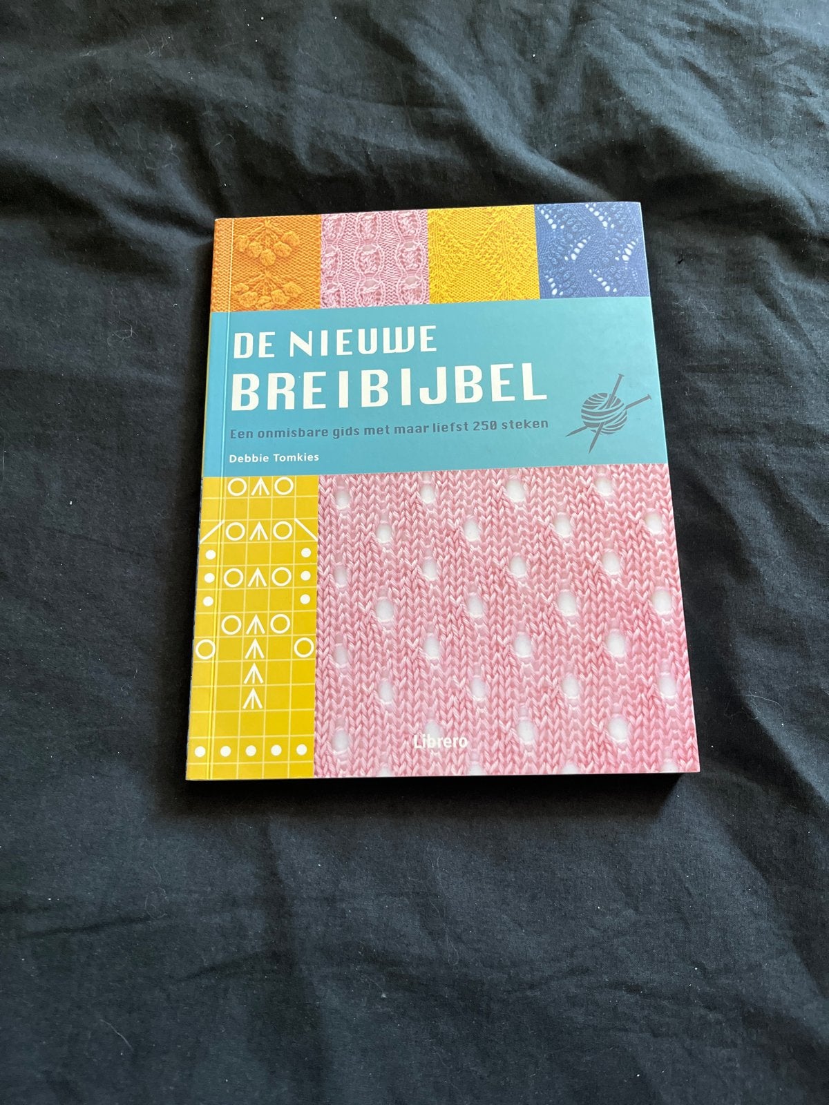 De Nieuwe Breibijbel - Debbie Tomkies, Ophalen of Verzenden, Zo goed als nieuw, Breien en Haken