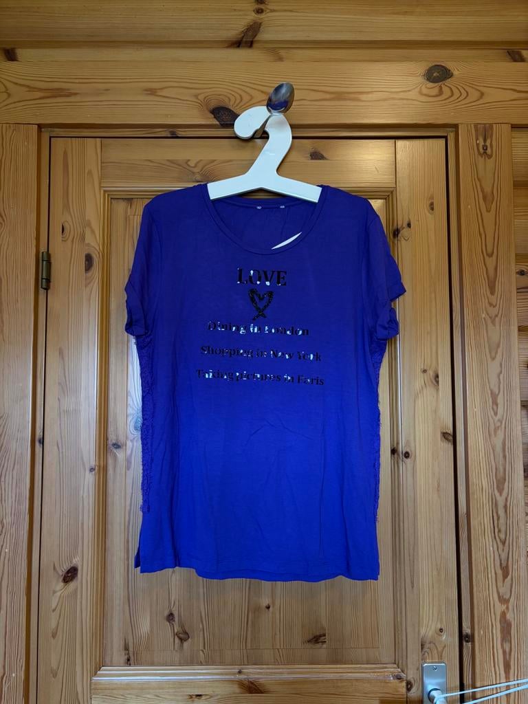 T-shirt paars love paris londen newyork oto 51 lengte 67, Kleding | Dames, Maat 38/40 (M), Paars, Ophalen of Verzenden, Zo goed als nieuw