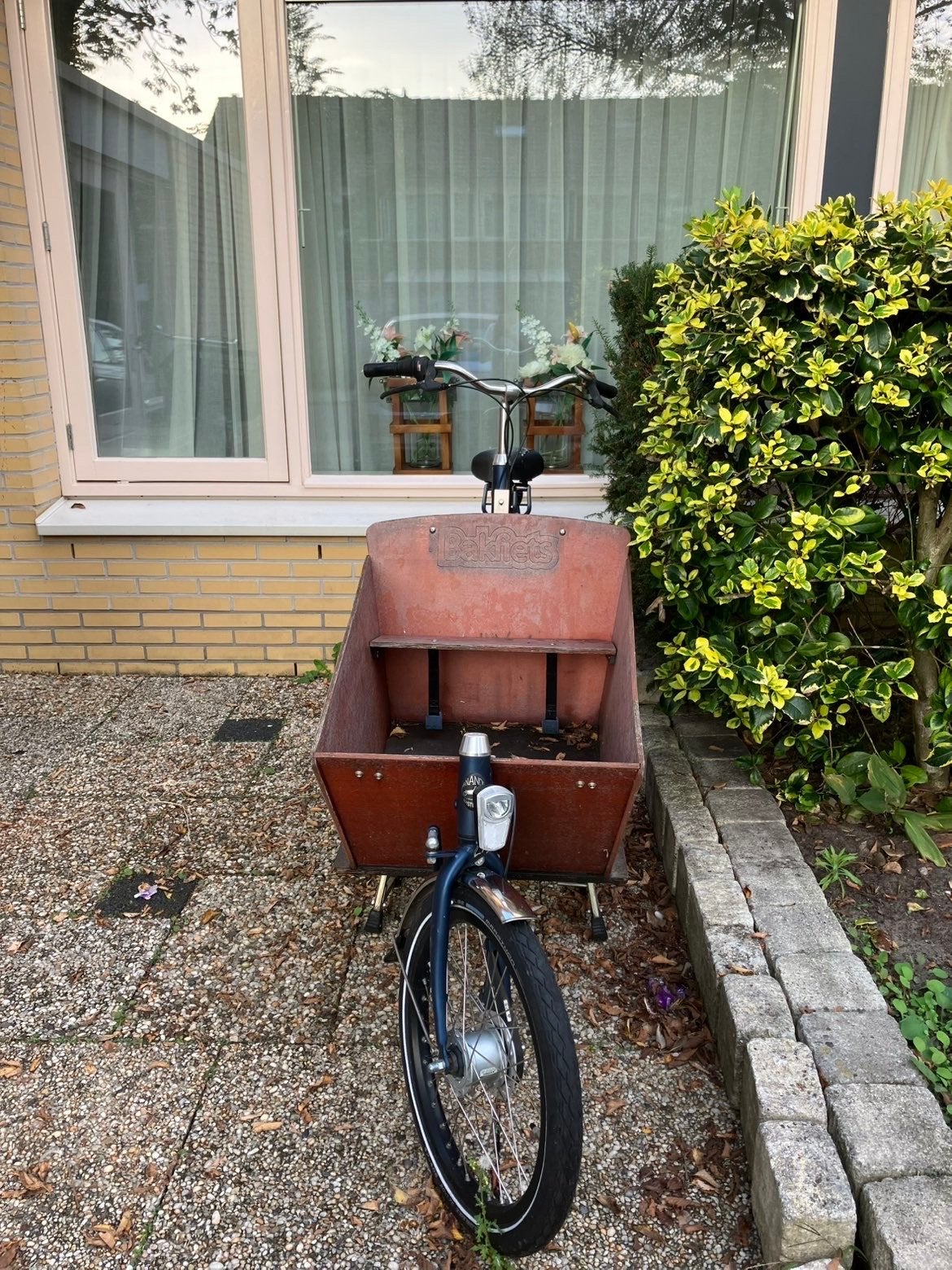 Mooie bakfiets te koop in Hilversum, Gebruikt, 2 kinderen, Trommelrem, Ophalen