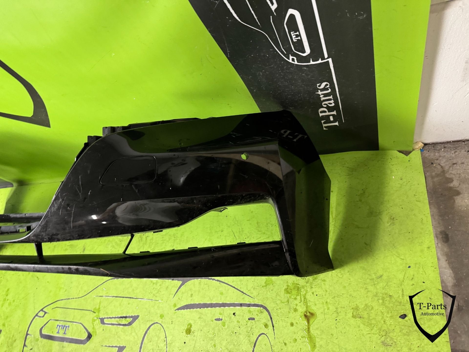 nissan leaf voorbumper bumper, Takashima 1-chome 1-1
220-8686  Yokohama, Ophalen of Verzenden, Bumper, NISSAN_SR@mail.nissan.co.jp