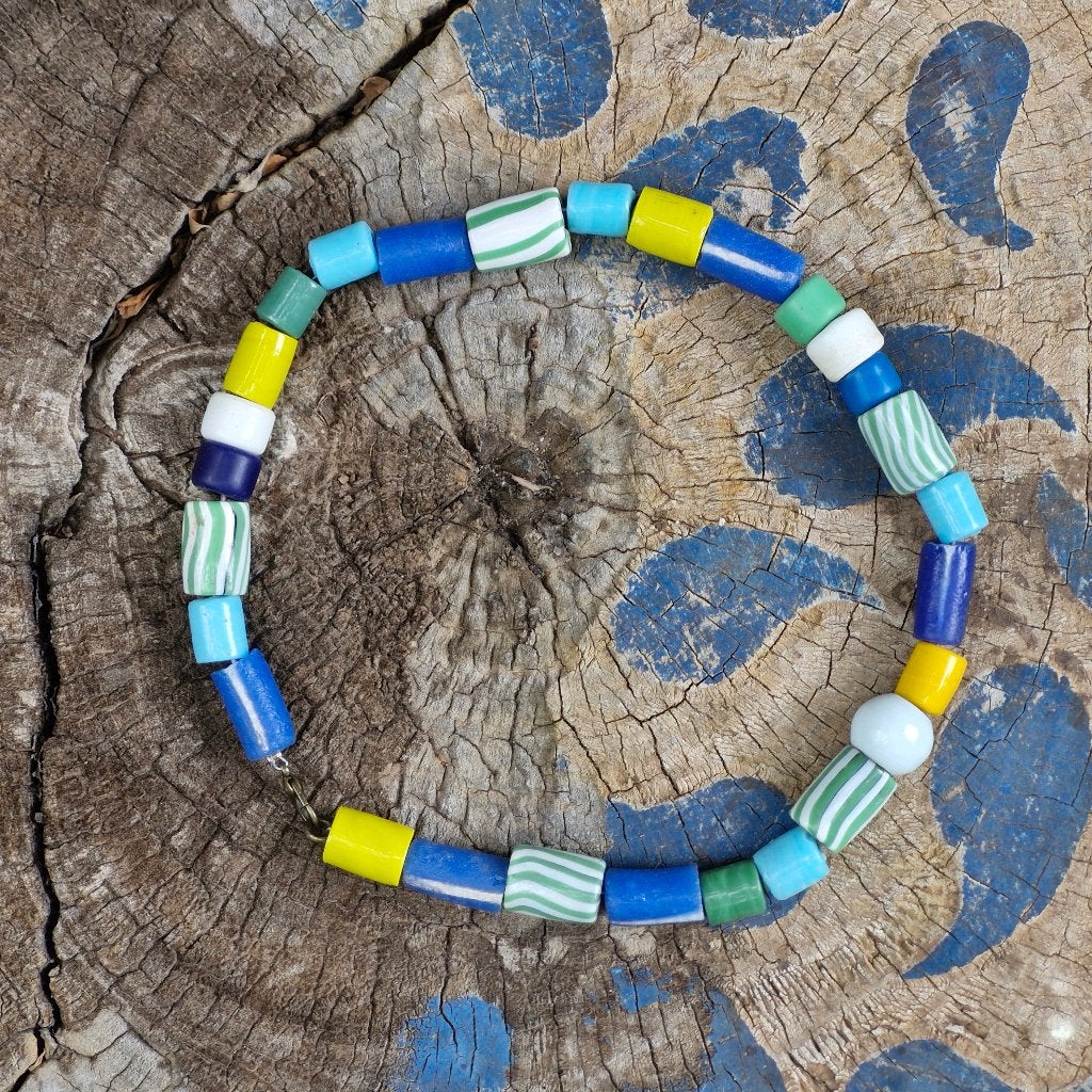 Ketting van koele kleuren, Sieraden, Tassen en Uiterlijk, Kettingen, Ophalen of Verzenden, Nieuw, Overige kleuren, Overige materialen