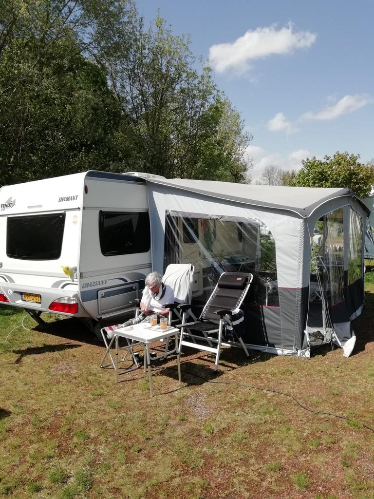 Isabella kleine caravan voortent, Caravans en Kamperen, Ophalen, Zo goed als nieuw