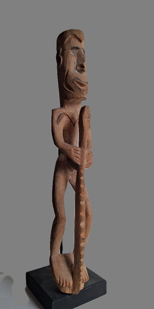 Asmat beeld / batak dayak tanimbar nias maprik timor leti, Antiek en Kunst, Gesneden, Ophalen of Verzenden, Indonesië, Meerkleurig