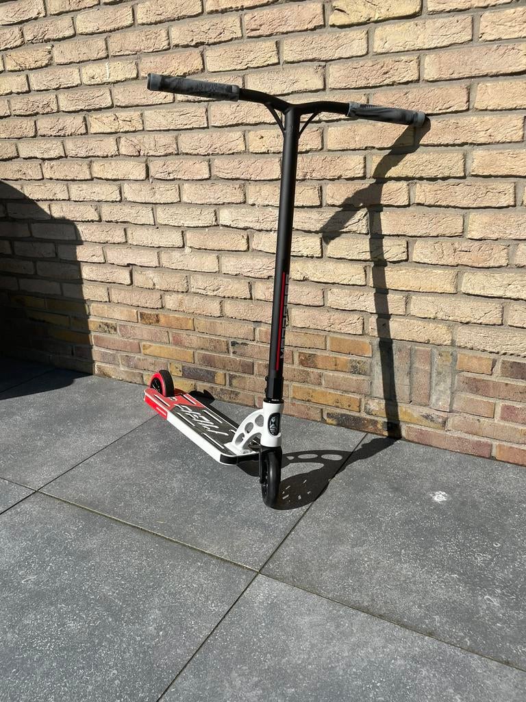 Madd gear Stuntstep met doos, Fietsen en Brommers, Steps, Ophalen, Nieuw, Gewone step