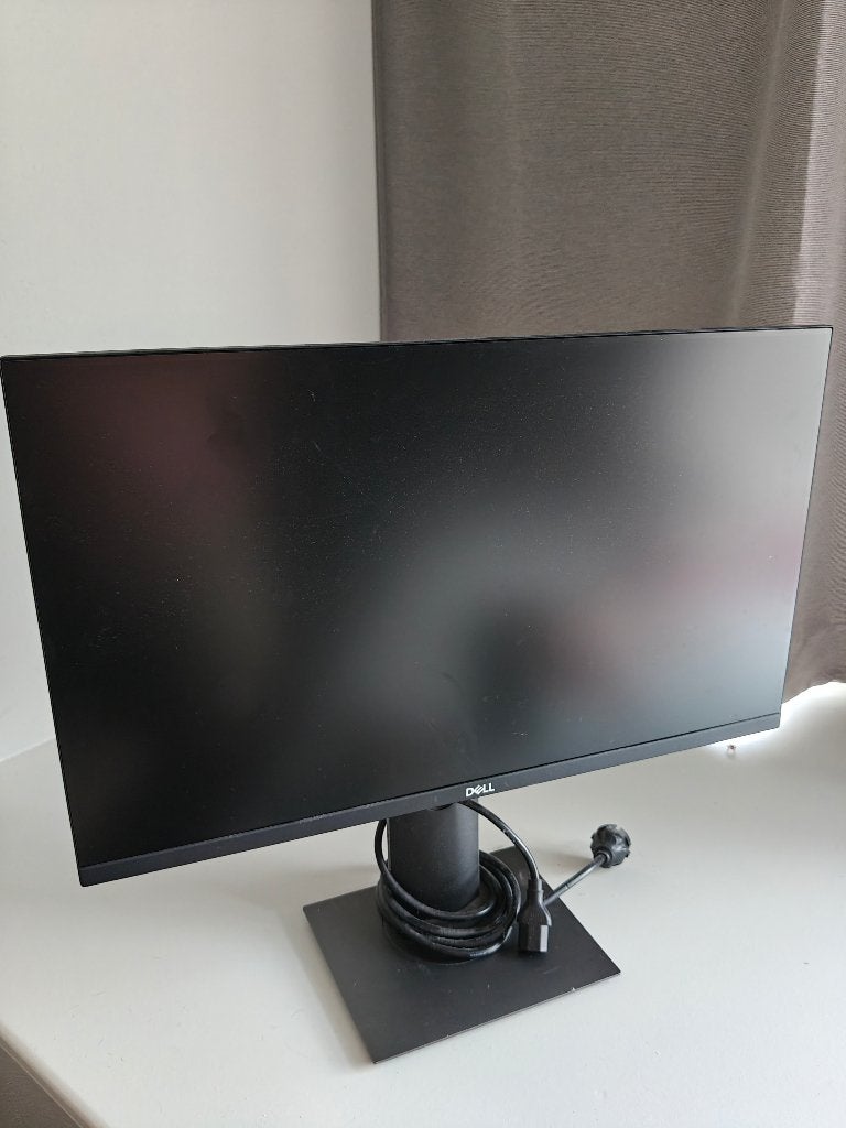 Dell PC monitor 24 inch, Ophalen, IPS, Zo goed als nieuw, In hoogte verstelbaar