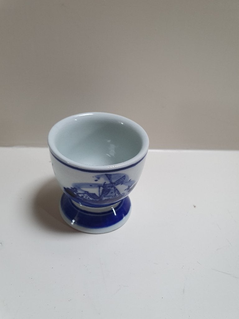 Handgeschilderd Delftsblauw eierdopje met molen, Overige merken, Keramiek, Overige typen, Ophalen of Verzenden