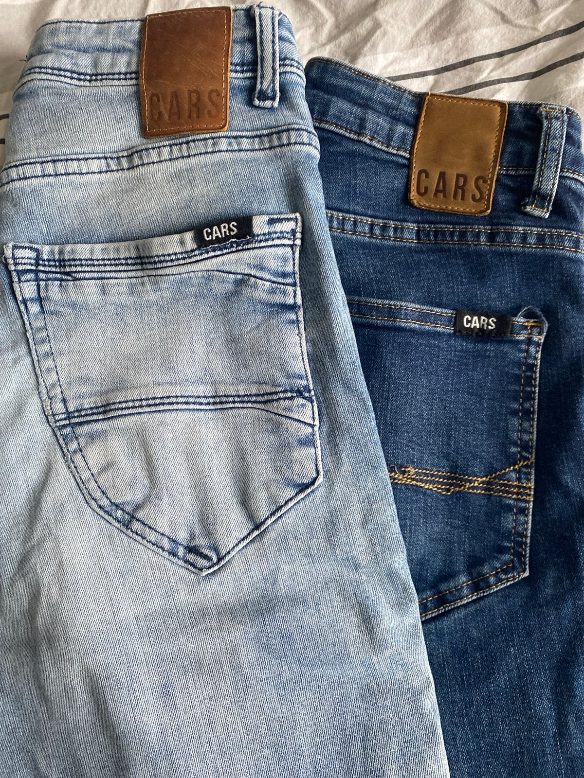 2 Nette Cars spijkerbroeken maat 27/34, Kleding | Heren, Ophalen of Verzenden, Gedragen, Blauw