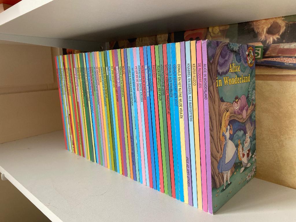 Walt Disney, Boeken, Kinderboeken | Jeugd | onder 10 jaar, Diverse auteurs, Ophalen of Verzenden, Zo goed als nieuw, Sprookjes