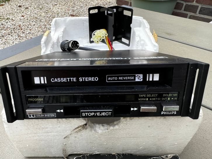 Nieuwe Philips Stereo Cassettespeler, Ophalen of Verzenden, Nieuw