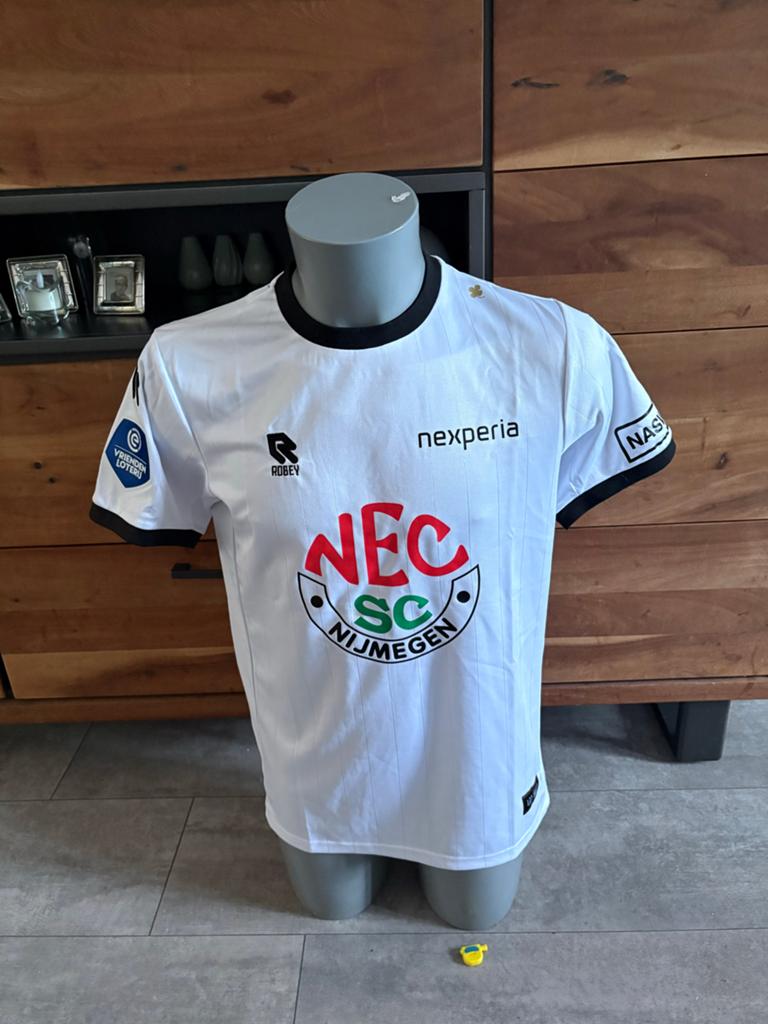 Matchworn NEC voetbalshirt Nieuwenhuijs, Maat L, Ophalen of Verzenden, Gebruikt, Shirt
