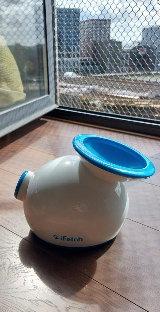 iFetch - Automatische ballenwerper voor honden, Dieren en Toebehoren, Hondenspeelgoed, Zo goed als nieuw, Intelligentiespeelgoed