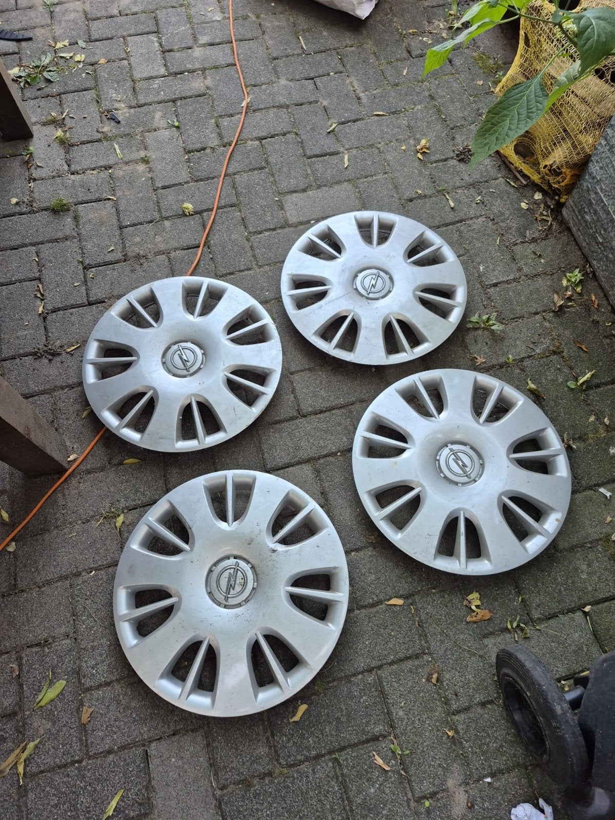 Set Opel wieldoppen - niet beschadigd, Ophalen of Verzenden, Zo goed als nieuw