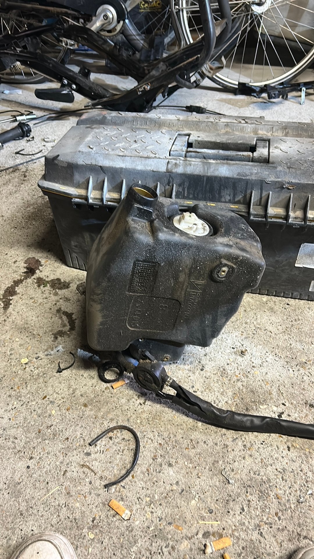 Runner rst 5 liter benzine tank, Ophalen of Verzenden, Nieuw