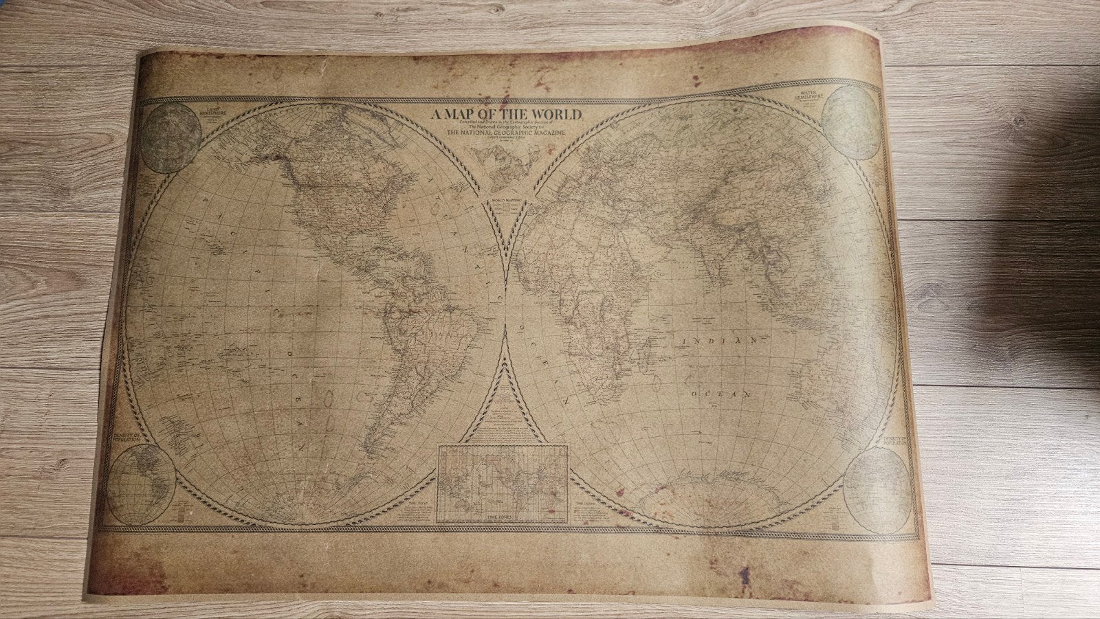 Vintage Wereldkaart Poster - Decoratieve Wandkaart, Ophalen, Vintage, Meerkleurig, Zo goed als nieuw