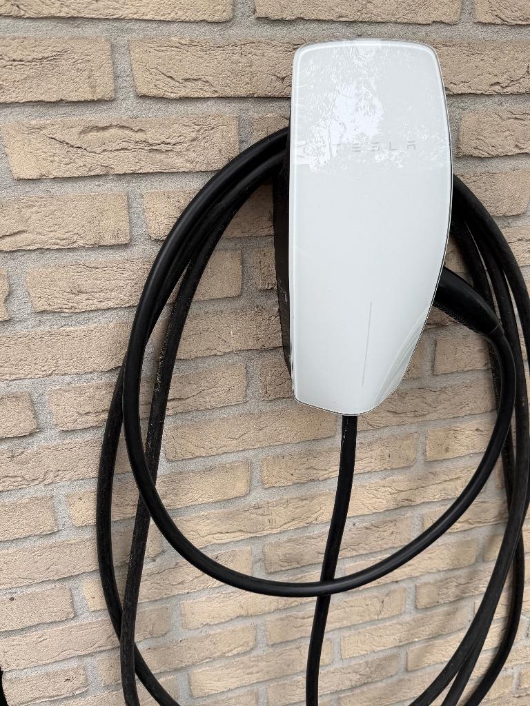 Tesla Wall Connector Gen 3 - 11/22 KW - nette staat, Verzenden, Gebruikt