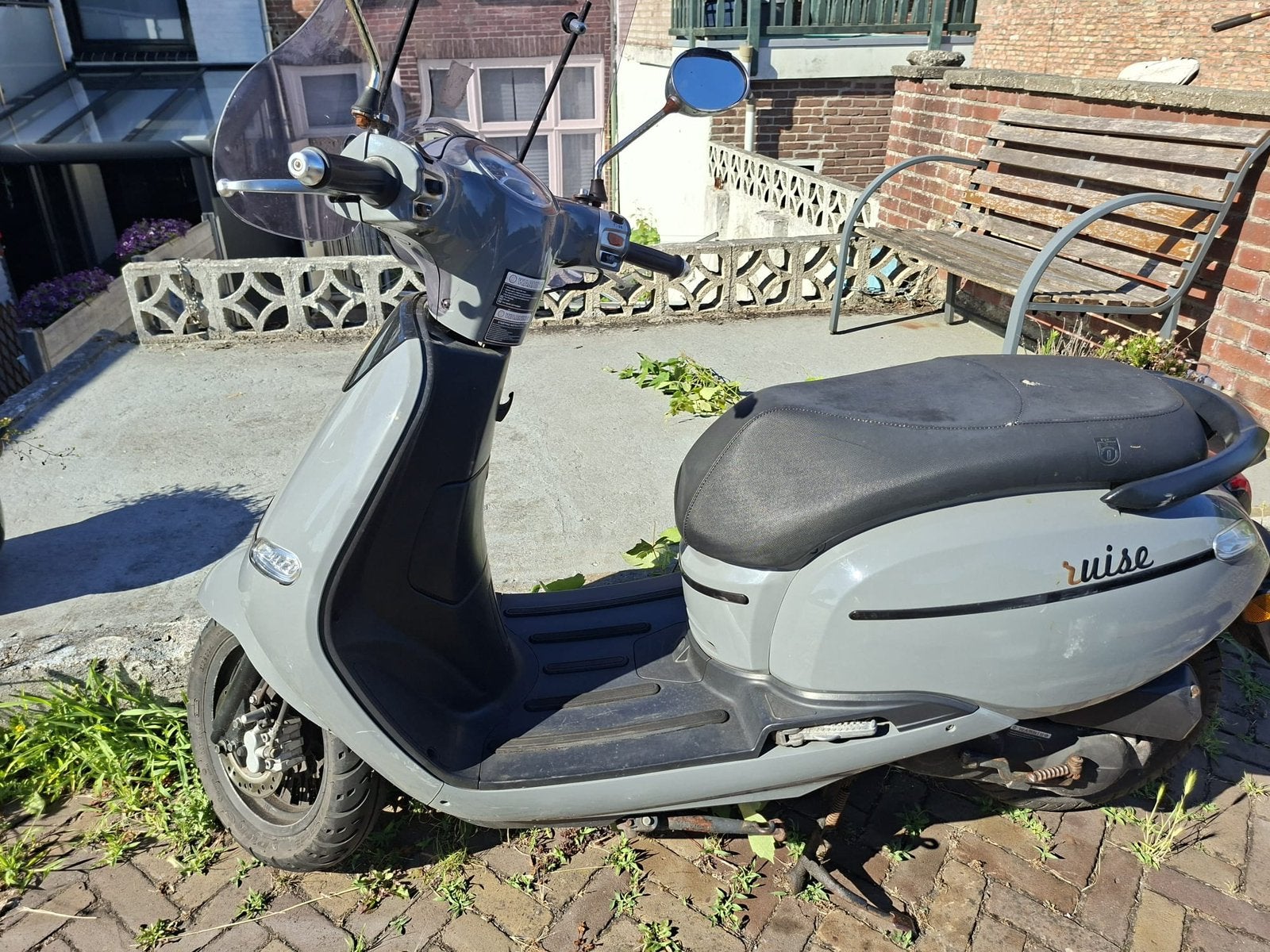 Scooter Btc cruiser, start niet. Leuke opknapper, Fietsen en Brommers, Snorfietsen en Snorscooters, Gebruikt, Benzine, Ophalen