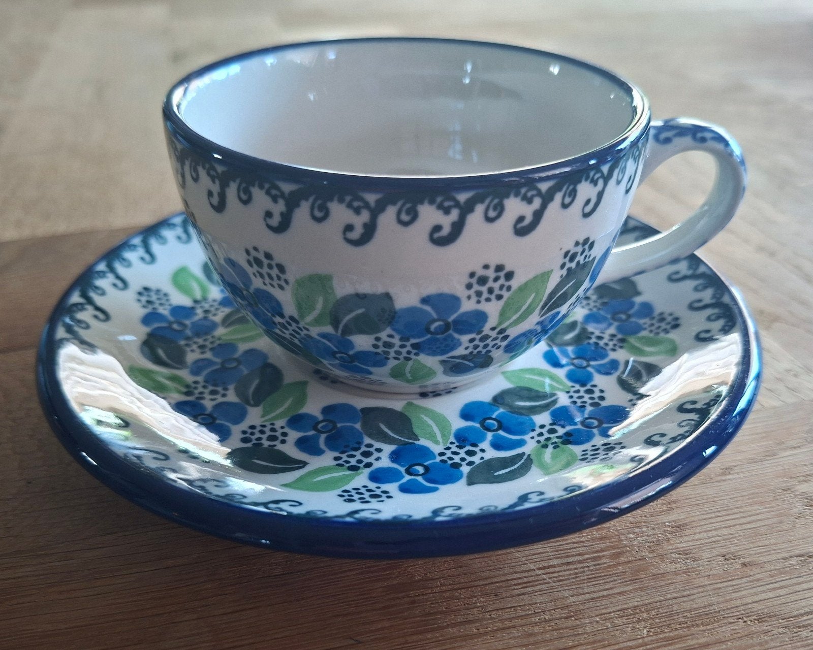 Bunzlau kop en schotel, Huis en Inrichting, ., Keramiek, Ophalen of Verzenden, Zo goed als nieuw