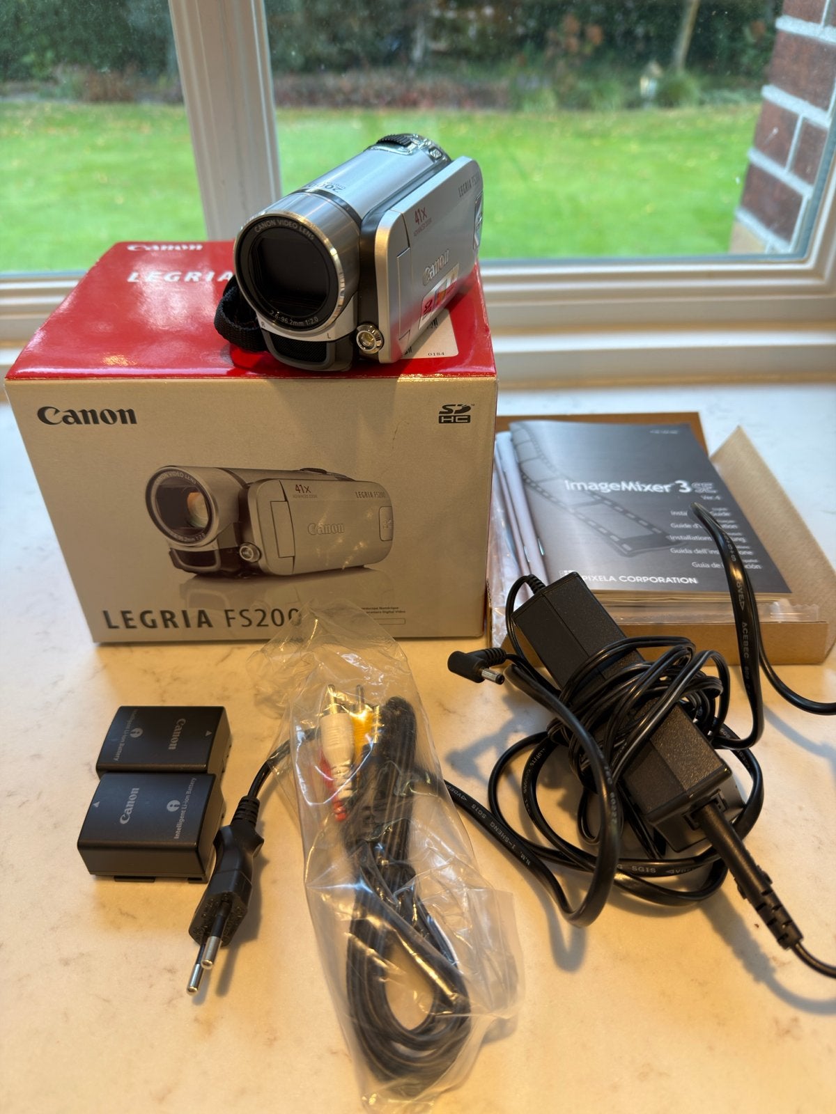 Canon Legria FS200 Camcorder - Compleet met accessoires, Canon, Overige soorten, Zo goed als nieuw, Camera