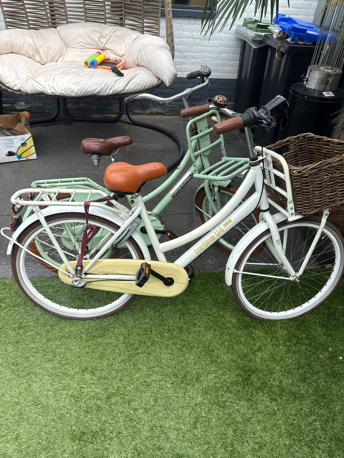 Cortina U4 Transportfiets Dames - Crème/Groen, Fietsen en Brommers, Fietsen | Dames | Damesfietsen, Terugtraprem, Versnellingen