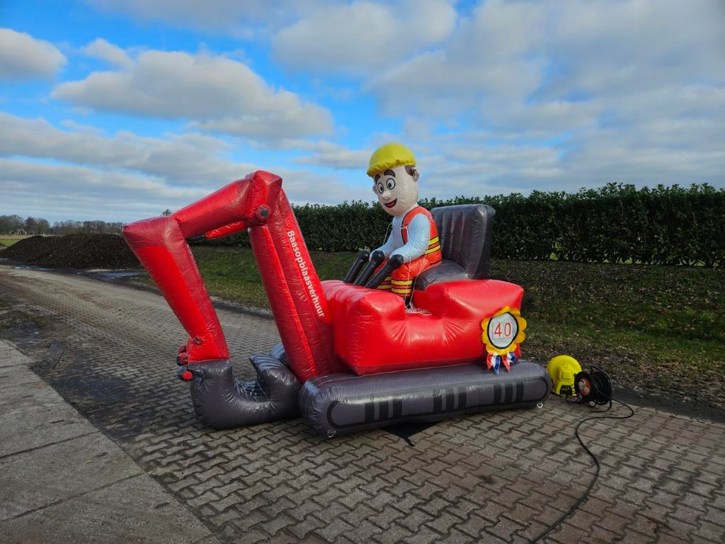 Abraham op graafmachine te huur!!, Ophalen