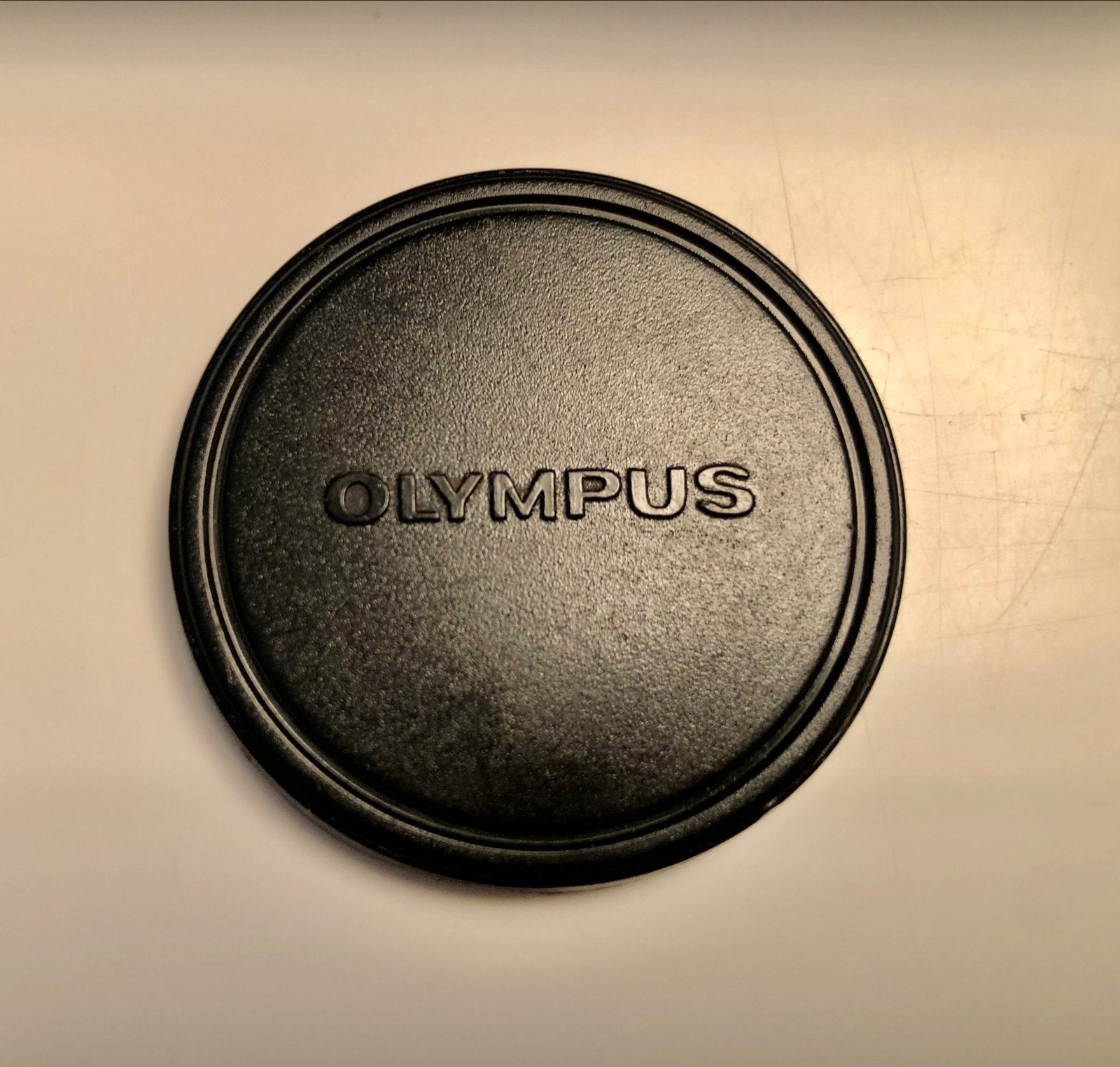 Foto 2 van Olympus Trip 35 met originele dop en tasje