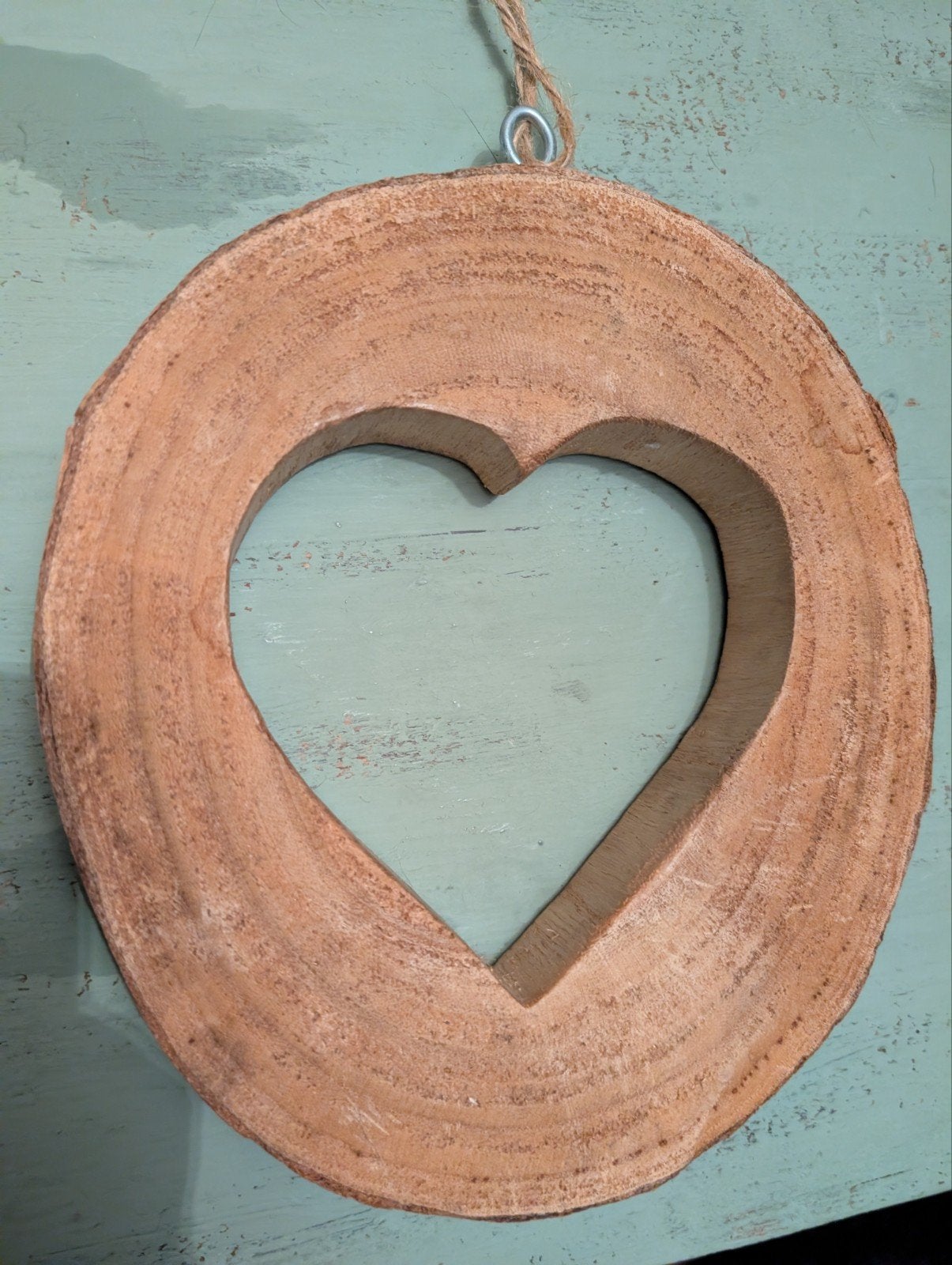 Rustieke houten hanger hart – Boomschijf decoratie met jute, 24 cm, Hout, Onbekend, Decoratieobject