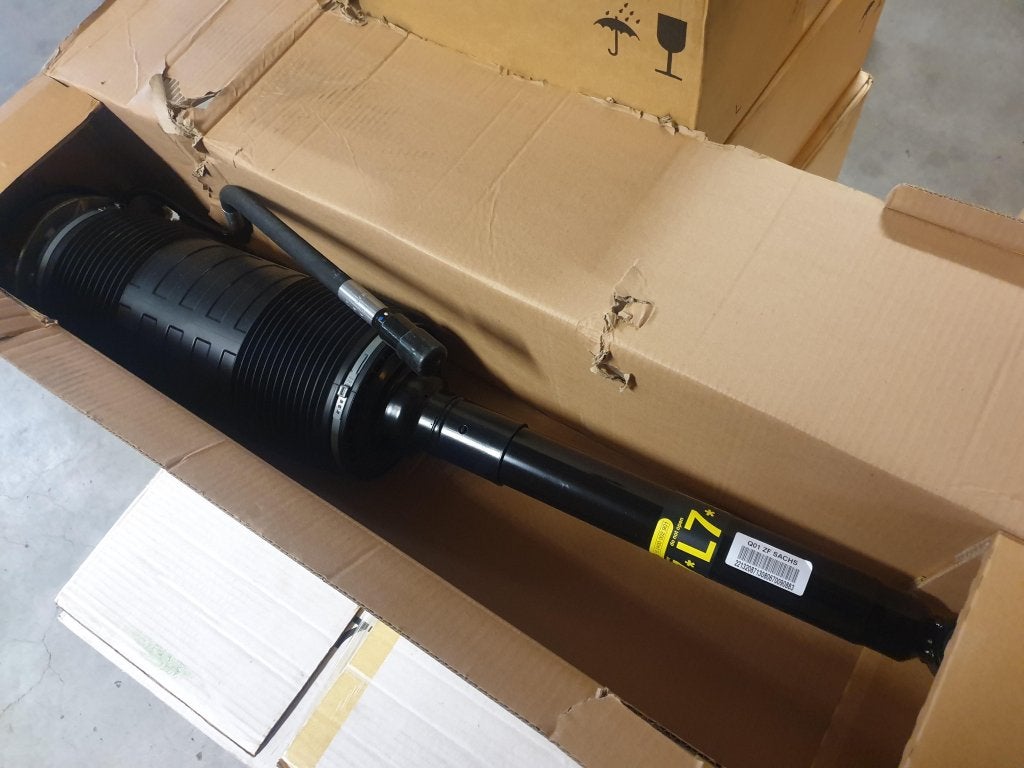Nieuwe OEM linker ABC veerpoot W221 S-Klasse A2213208713, Auto-onderdelen, Niet ingevuld, Mercedes-Benz, Niet ingevuld, Nieuw