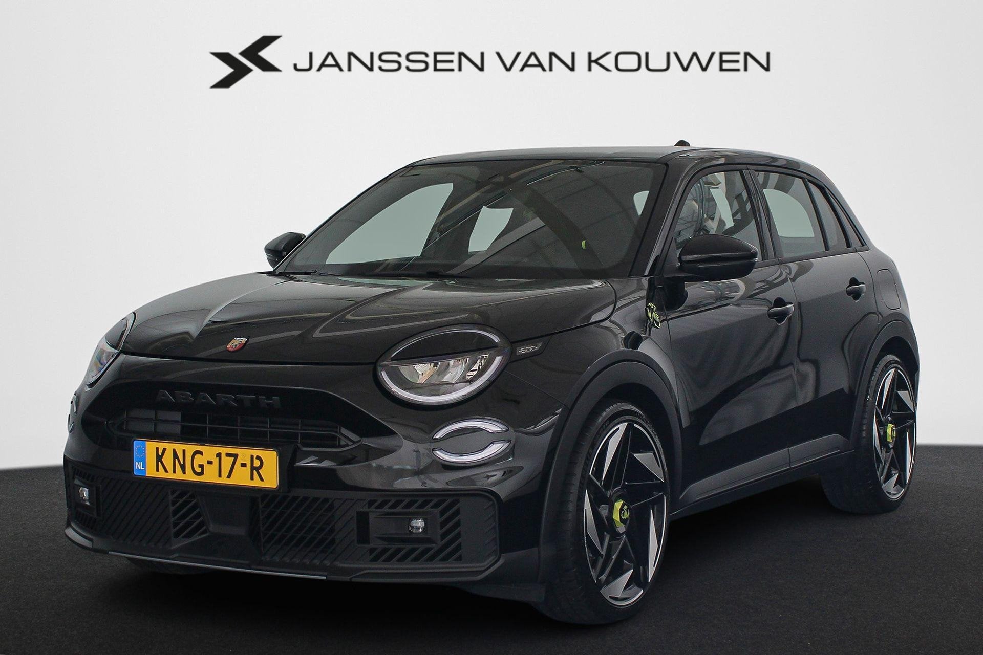 Fiat 600e Abarth Turismo 54 kWh Apple CarPlay 20", Auto's, Fiat, 238 pk, Stof, Zwart, Origineel Nederlands