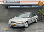 AA-96 kenteken: Volvo S80 verlengde limousine / Terberg en bekende. 5 Volvo S80 2.9 Comfort | 6-cilinder | Youngtimer | Jackpot
