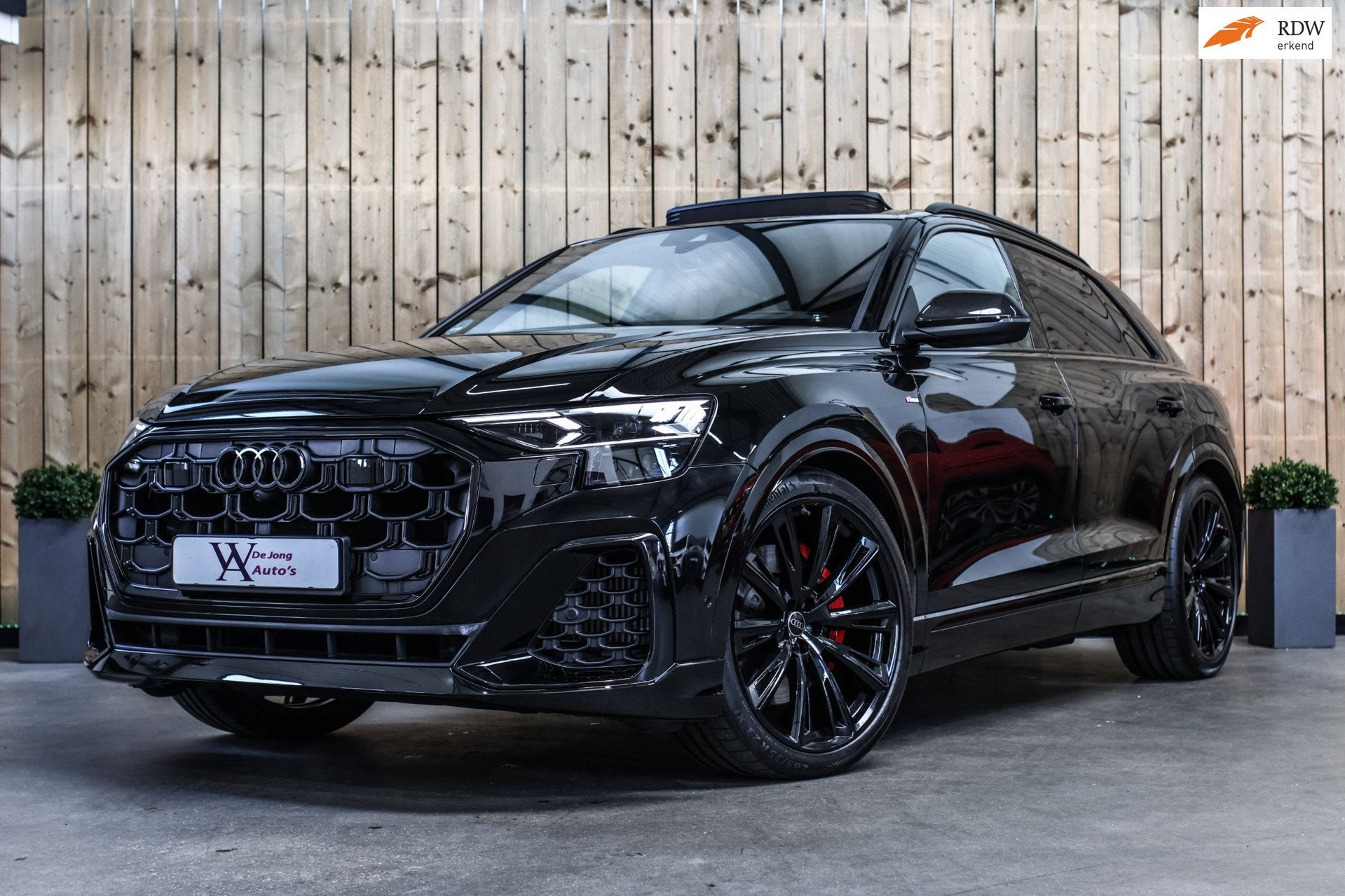 Audi Q8 60 TFSI e Quattro Competition *Pano*B&O Advanced*4-W, Auto's, Automaat, Dealer onderhouden, Gebruikt, 2995 cc
