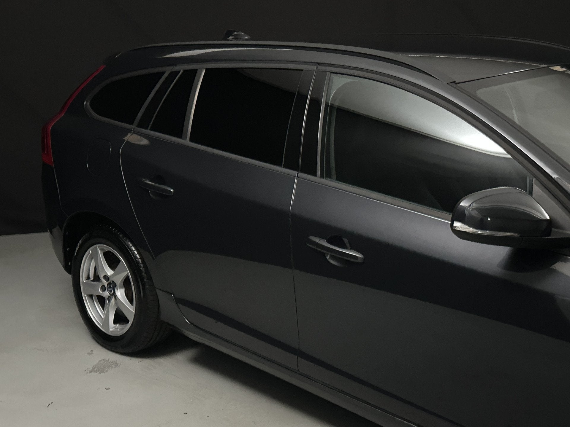 Foto 7 van Volvo V60 2.0 D2 Polar+ *Diesel*Full Options*Zeer goed Onder
