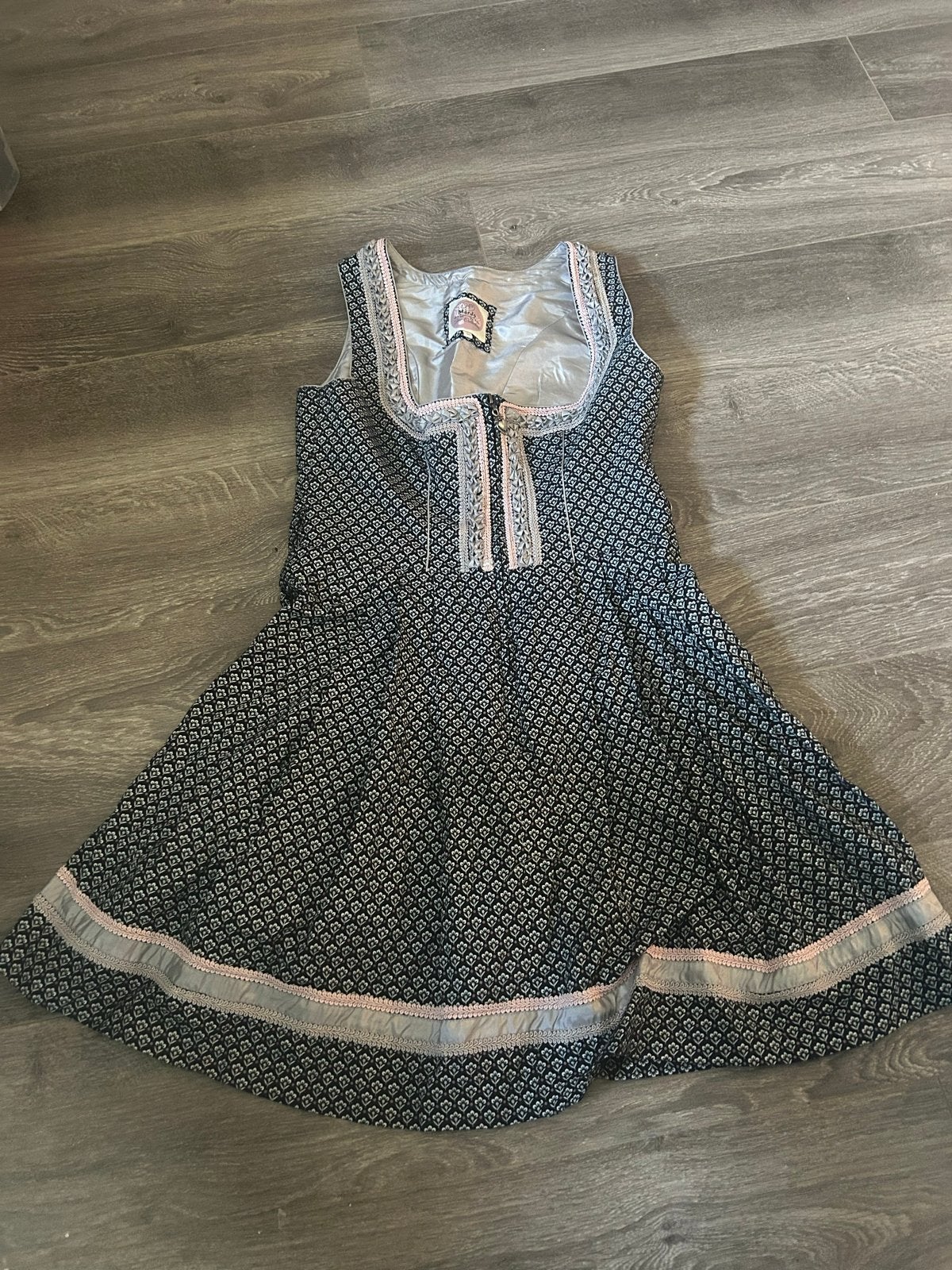 MarJo Dirndl maat 40, Maat 38/40 (M), Zwart, Ophalen of Verzenden, Zo goed als nieuw