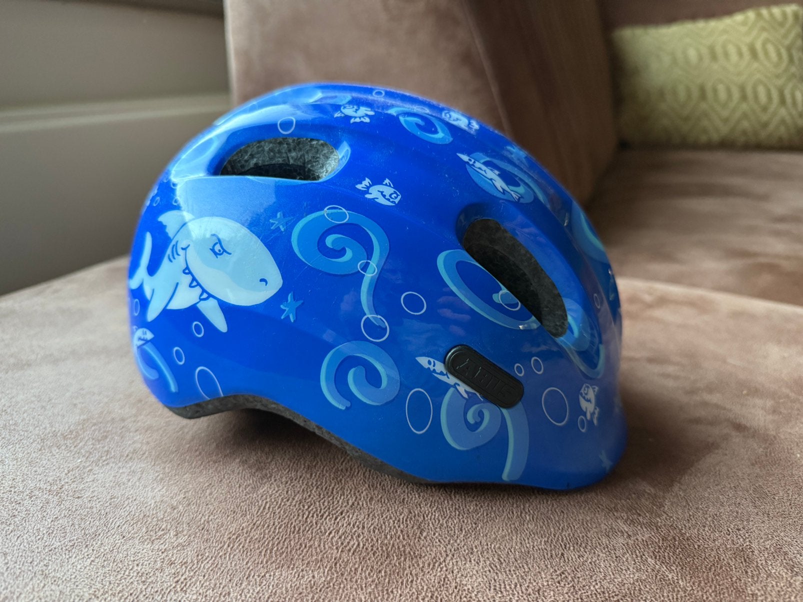 Abus kinder helm maat 50-55cm, Ophalen of Verzenden, Zo goed als nieuw, M, Jongen of Meisje