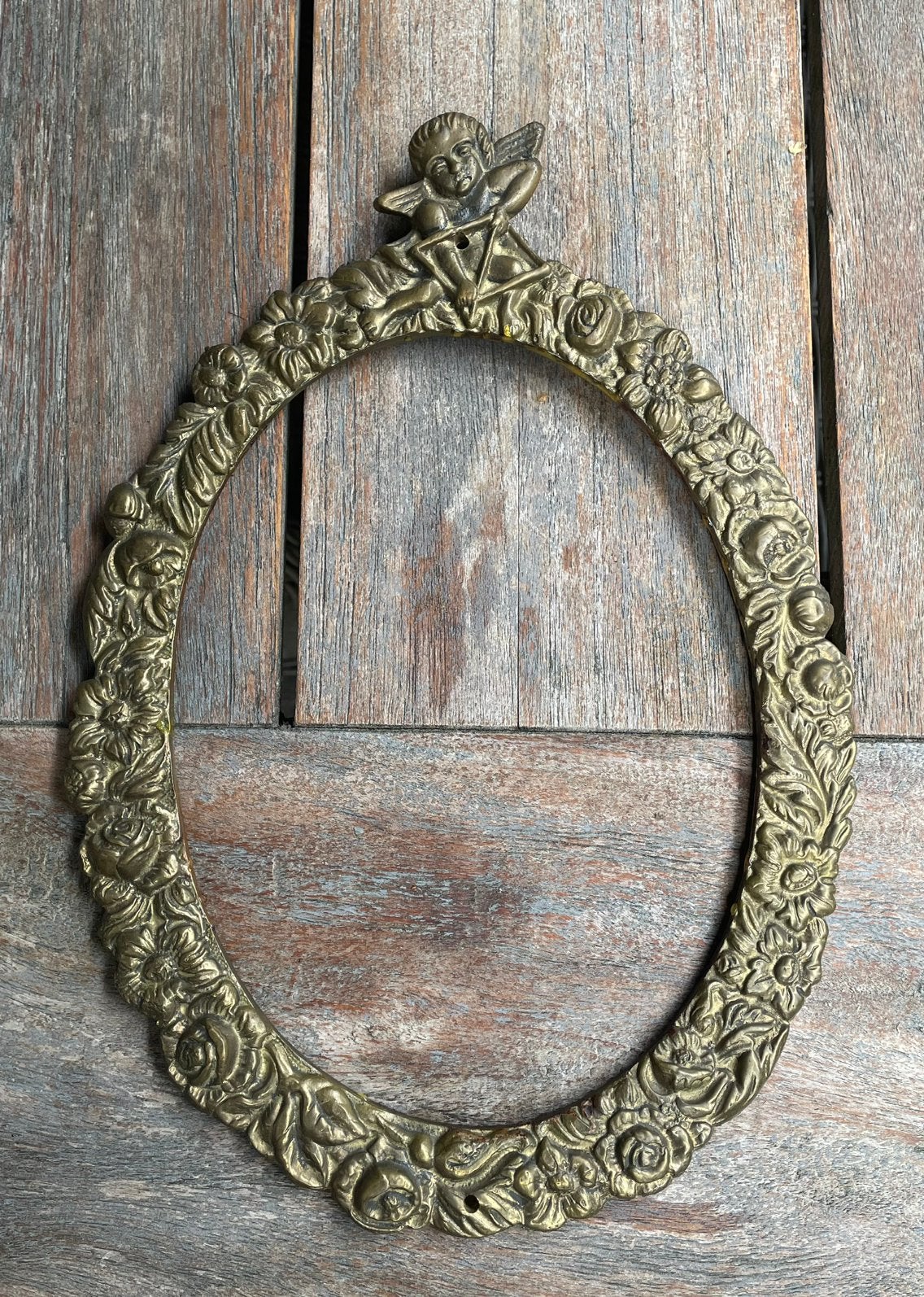Ovale messing lijst met engel, zonder glas, Antiek en Kunst, Antiek | Spiegels, Ophalen of Verzenden, Ovaal, Minder dan 50 cm