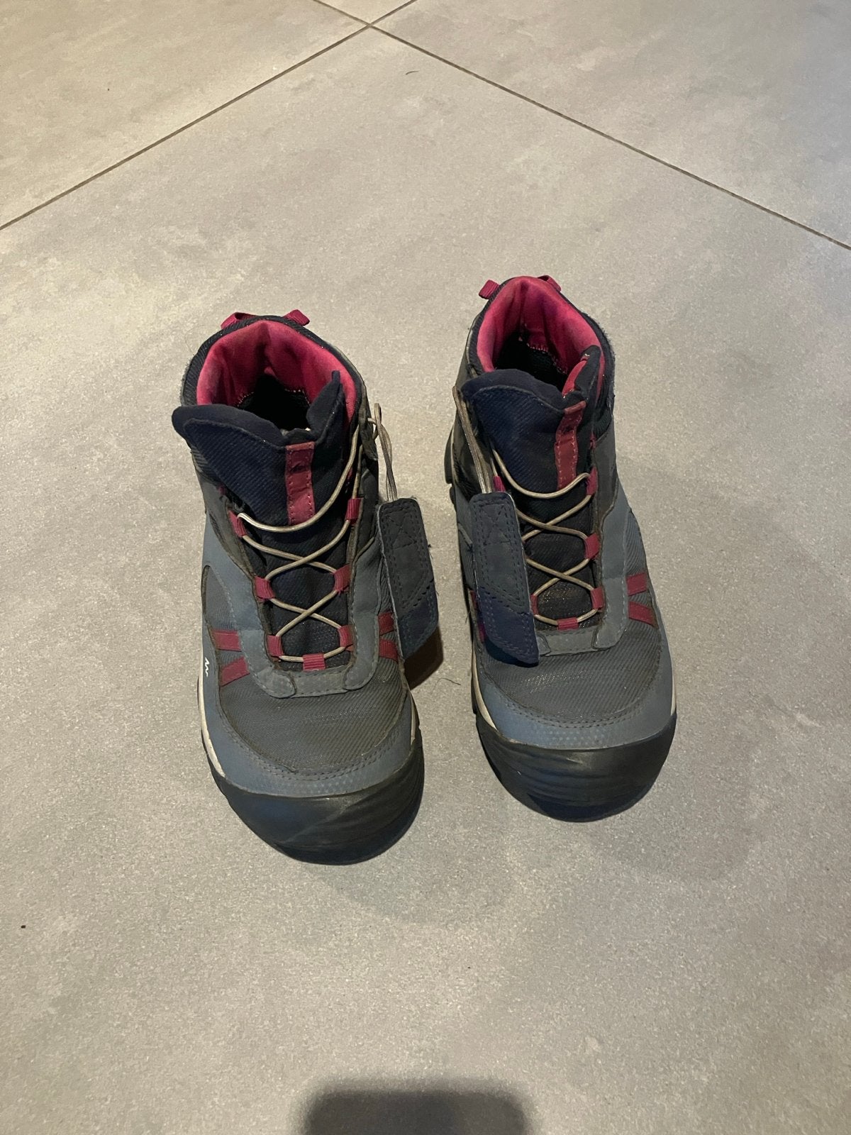 Quechua wandelschoenen maat 33, Gebruikt, Jongen of Meisje, Schoenen, Ophalen of Verzenden