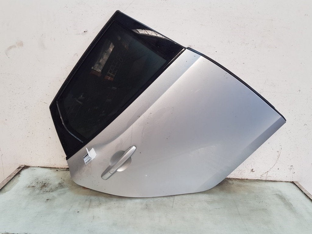 Portier Rechts Achter Volvo V40 (MV) 2019 32351000, Gebruikt, Siegburger Straße 229, Köln 50679, , Duitsland, Info@volvocars.com
