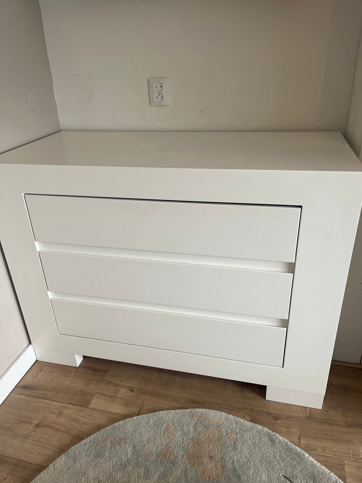 Witte ladekast - commode met 3 laden - Gebruikt, Huis en Inrichting, Ophalen, Gebruikt, 100 tot 150 cm, 3 of 4 laden