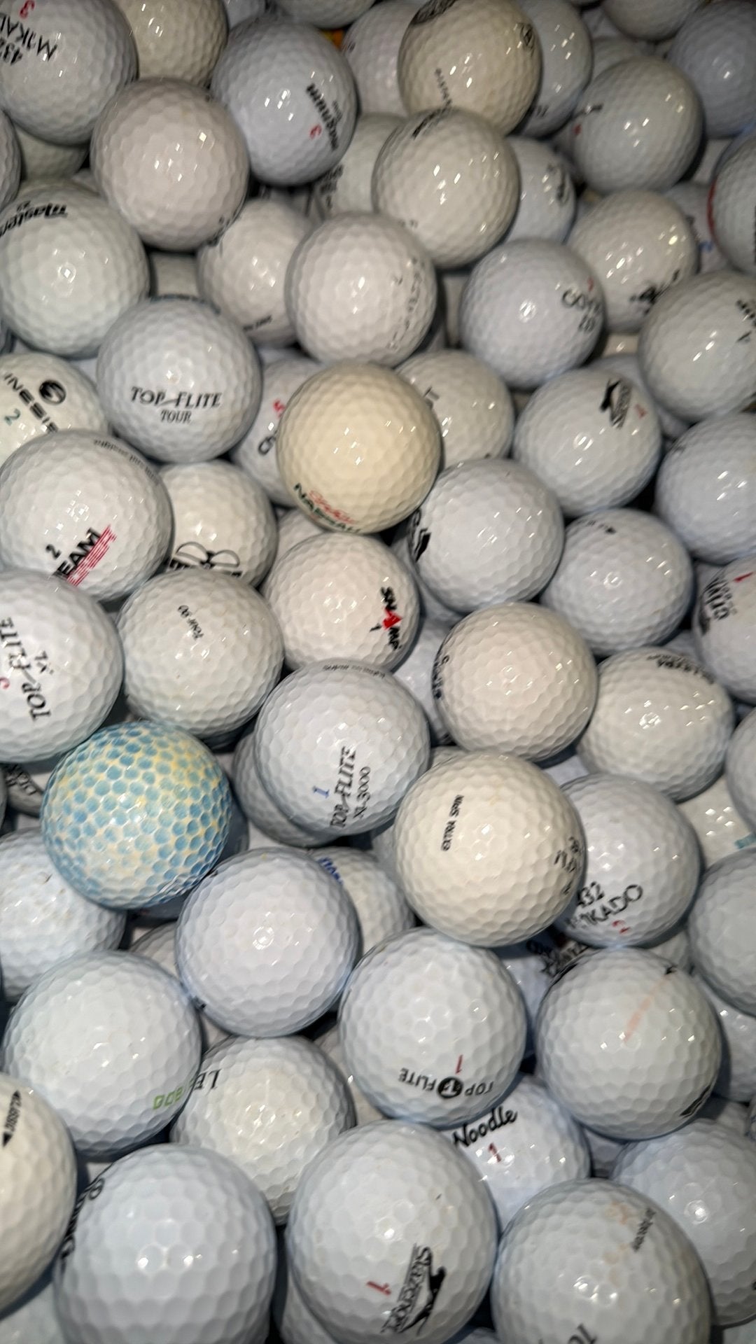 Golfballen mix 200 stuks Omega deal, Ophalen of Verzenden, Zo goed als nieuw, Bal(len)