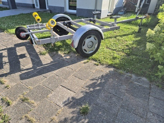 Stevige complete boottrailer, Watersport en Boten, Boottrailers, Ophalen, Minder dan 1500 kg, Gebruikt, Overige typen