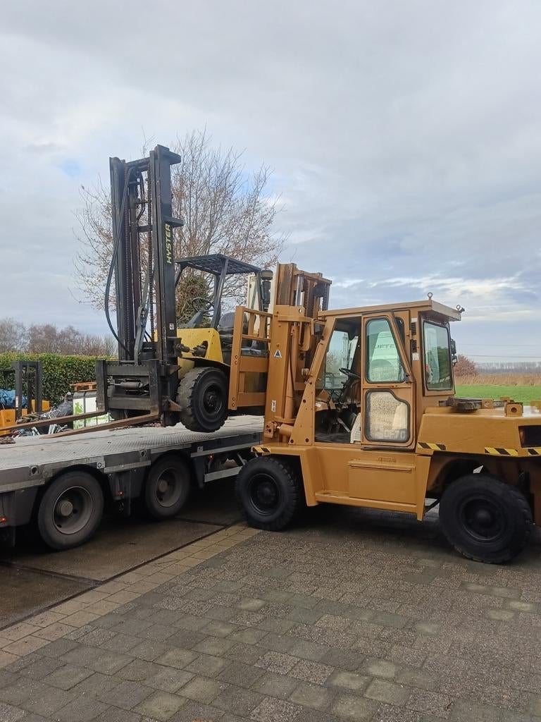 Defecte heftrucks gevraagd, Ophalen