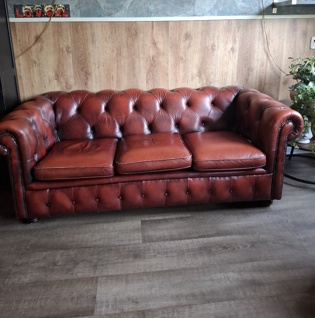 Chesterfield look bank en stoel, Ophalen, Gebruikt, 150 tot 200 cm, Tweepersoons
