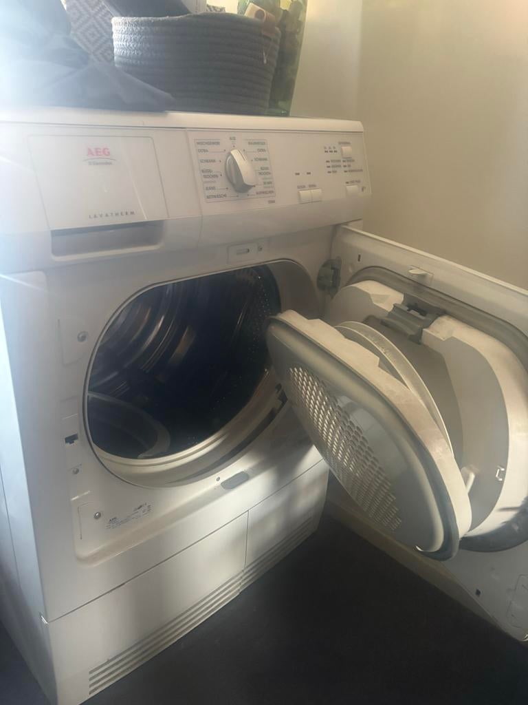 AEG Lavatherm Droogtrommel - 6kg inhoud, Ophalen, 6 tot 8 kg, Gebruikt, Voorlader