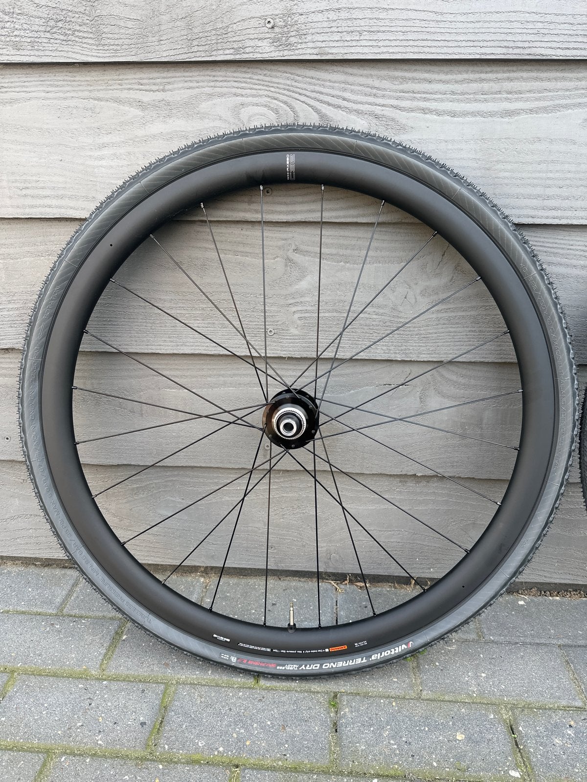 Shimano WH-RX880 C32 Carbon Wielset met Vittoria banden  nw!, Fietsen en Brommers, Nieuw, Gravelbike, Carbon, Ophalen
