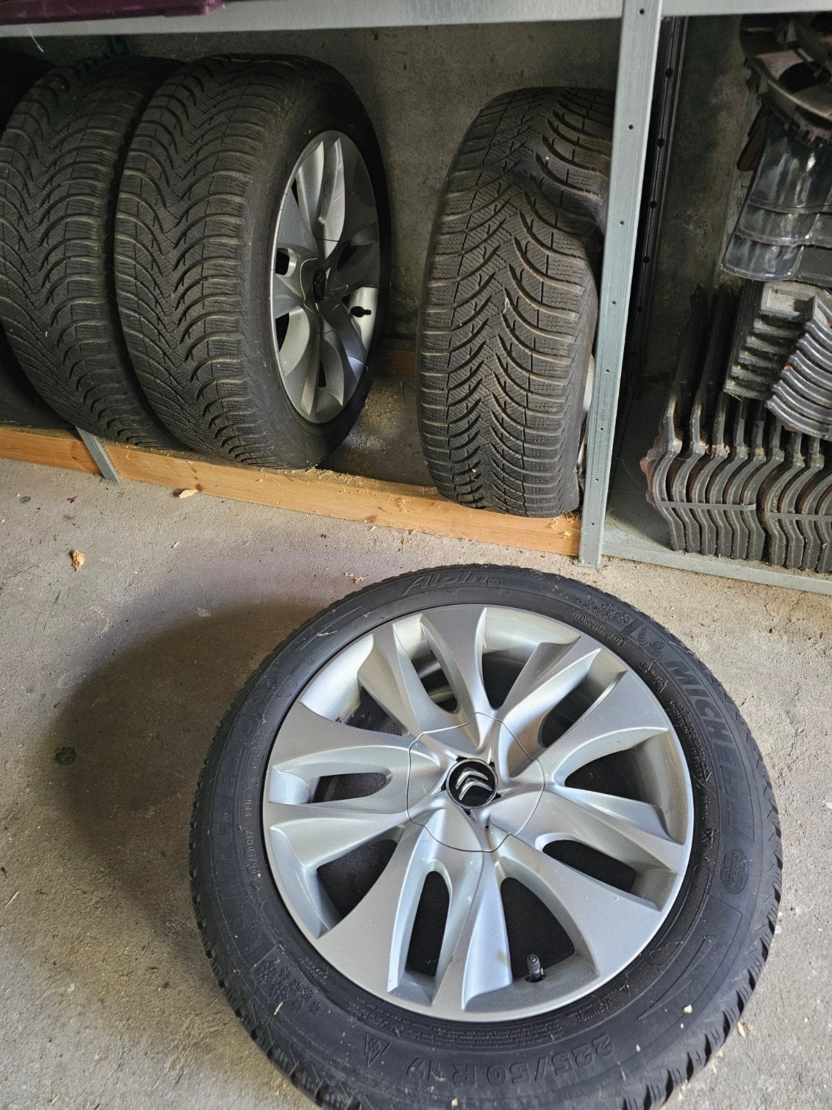 Michelin winterbanden op LM velgen 225/50 R17 voor Citr/Peug, Ophalen, Gebruikt, Banden en Velgen, 17 inch