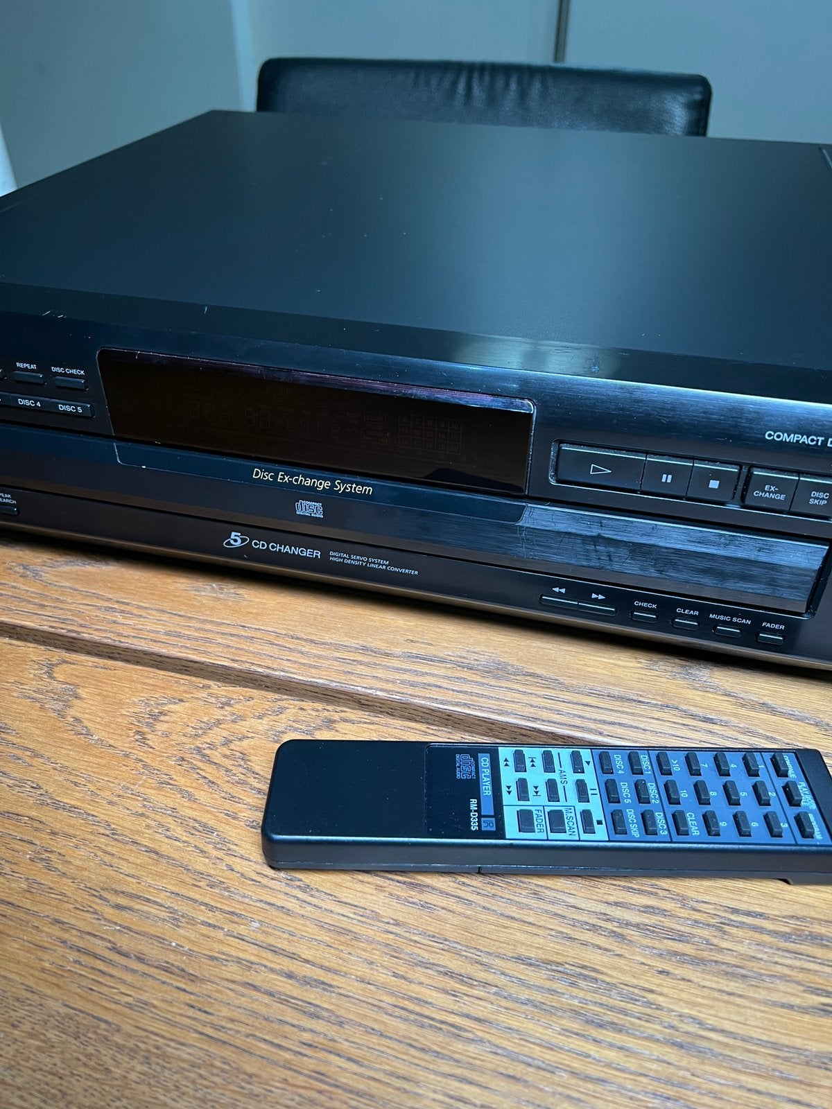Sony CDP-CE215 cd wisselaar met afstandsbediening, Ophalen of Verzenden, Refurbished, Sony, Wisselaar