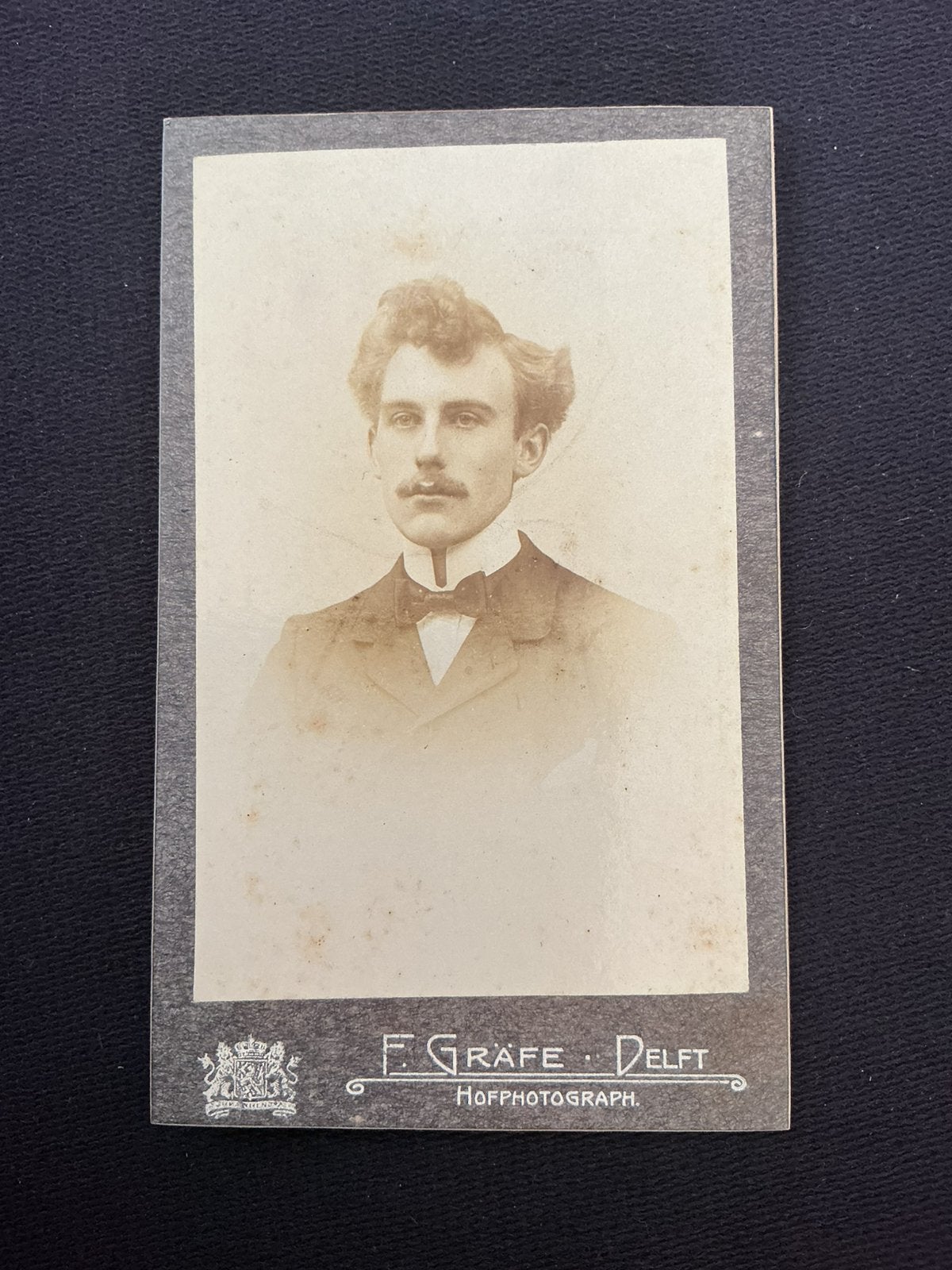 CDV, Jongeman, F. GRÄFE, DELFT, Carte de Visite, Ophalen of Verzenden, Voor 1940, Gebruikt, Foto