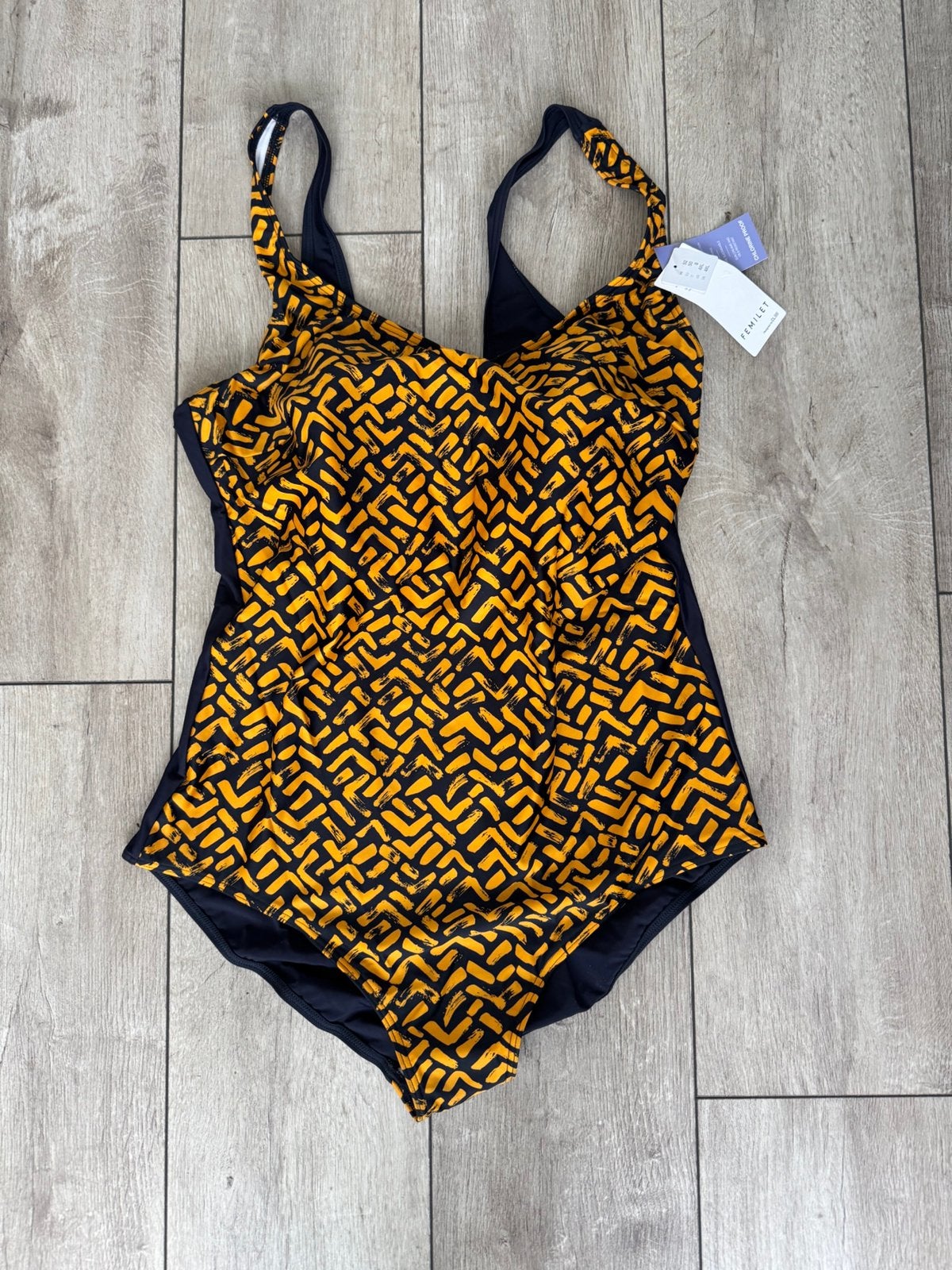 Super mooi nieuw badpak van Femilet (Maat 50), Verzenden, Nieuw, Meerkleurig, Badpak