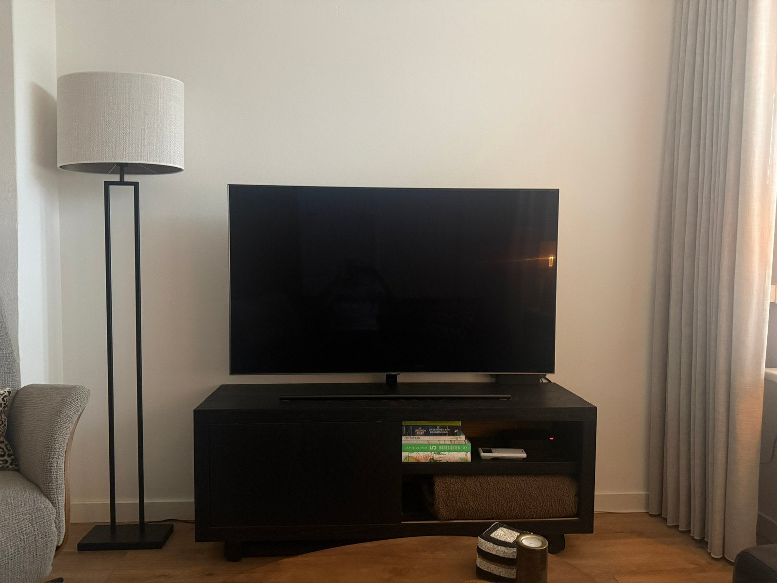 tvkast, Ophalen, Overige materialen, 100 tot 150 cm, Zo goed als nieuw
